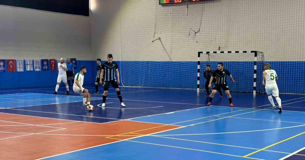 eskisehirde futsal heyecani suruyor iste son durum lFrYxfCl.jpg