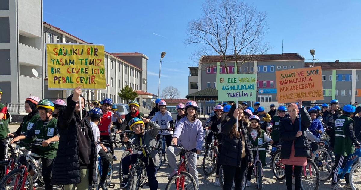 samsun asarcikta yesilay haftasinda pedallar cevrildi Dp85LCVc.jpg