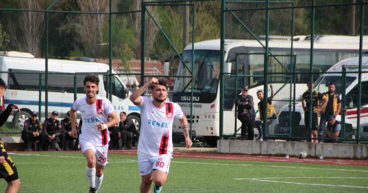 bilecik ekibi zar zor galip geldi TAOsf3mk.jpg