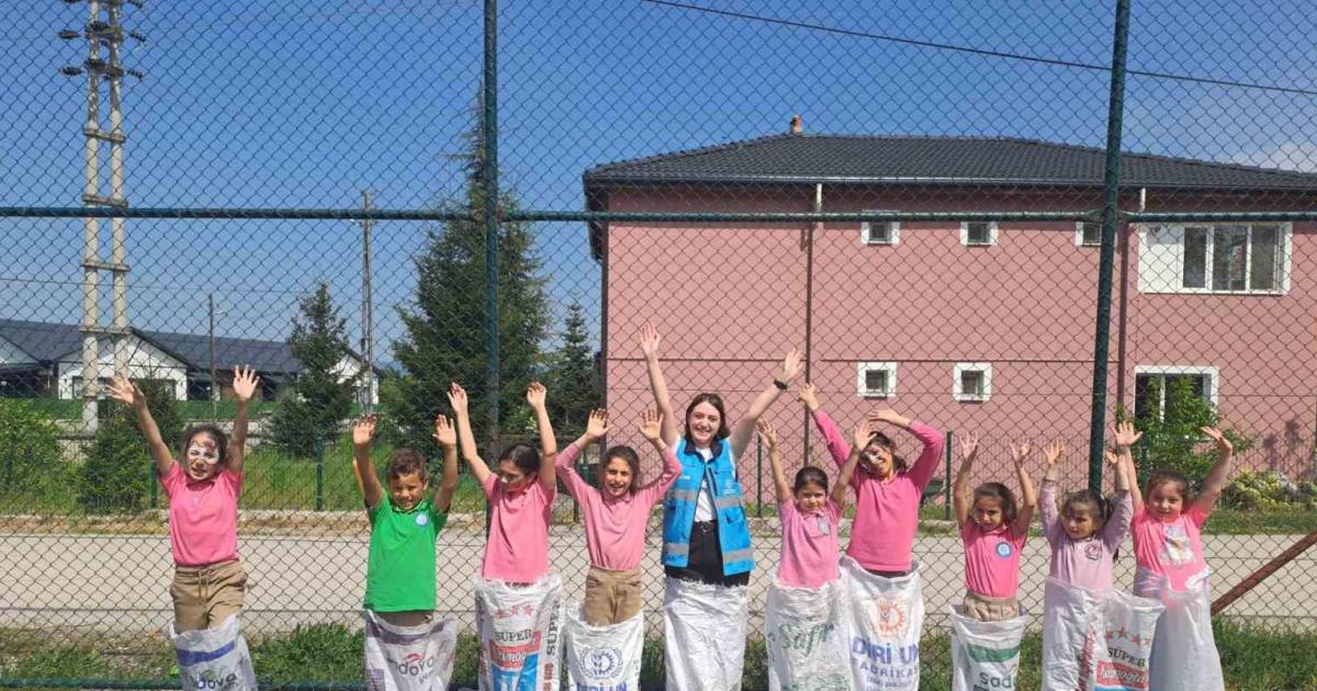 duzcede minikler gonullerince eglendiler DDfpT8Nq.jpg