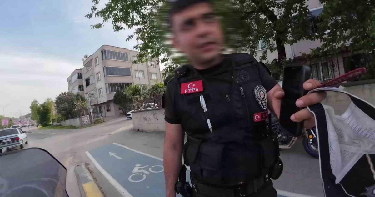 sakarya polisinden kuryeye uc kurus icin canini tehlikeye atma uyarisi bm3sXGtI.jpg