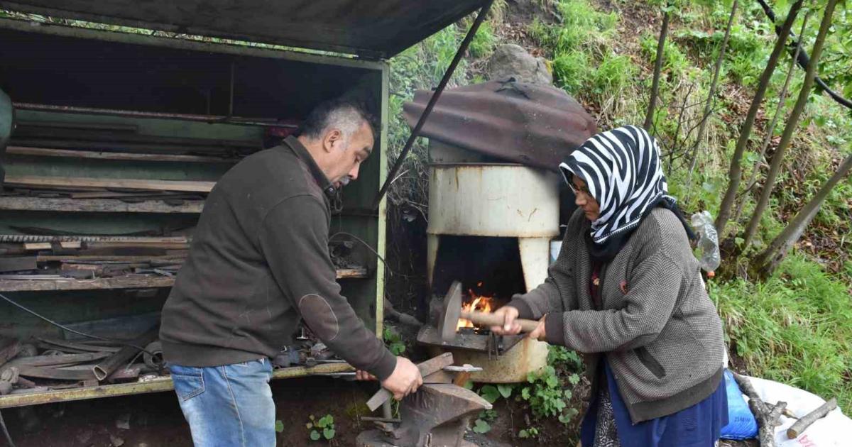 sakaryada ilginc girisim seyyar demirci K1Ct6imj.jpg