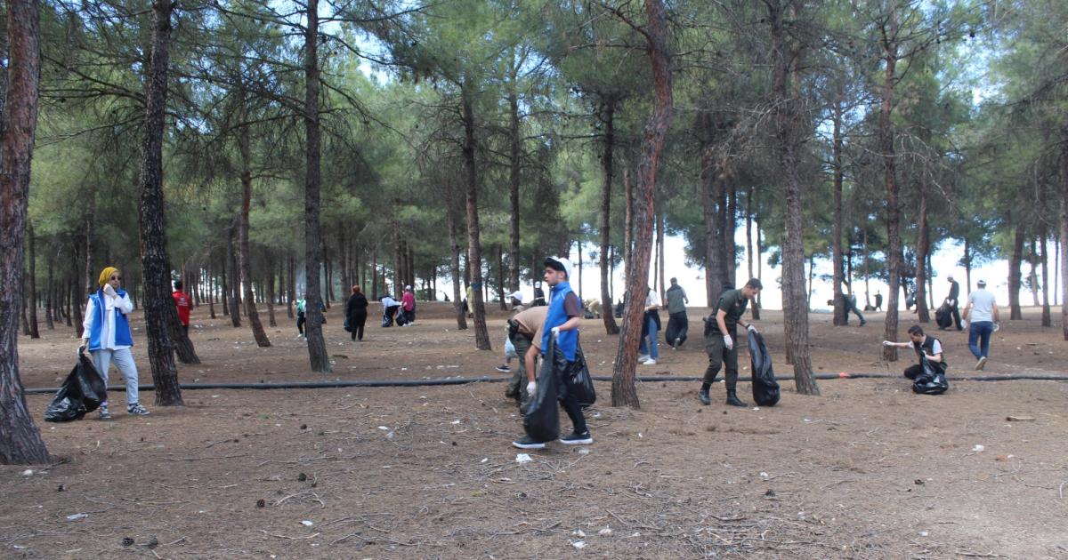 samsun vezirkoprude ormanlik alanda temizlik yapildi OcxvP7VZ.jpg