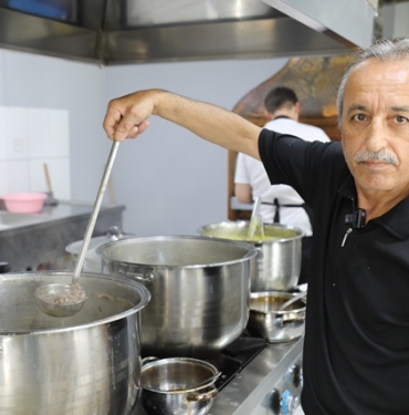 Çubuk'ta 3 nesildir babadan oğula geçen çorbacı damak çatlatıyor