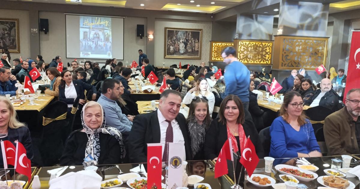 ankara nallihanda yemekte bulustular 3wwjYuIy.jpg