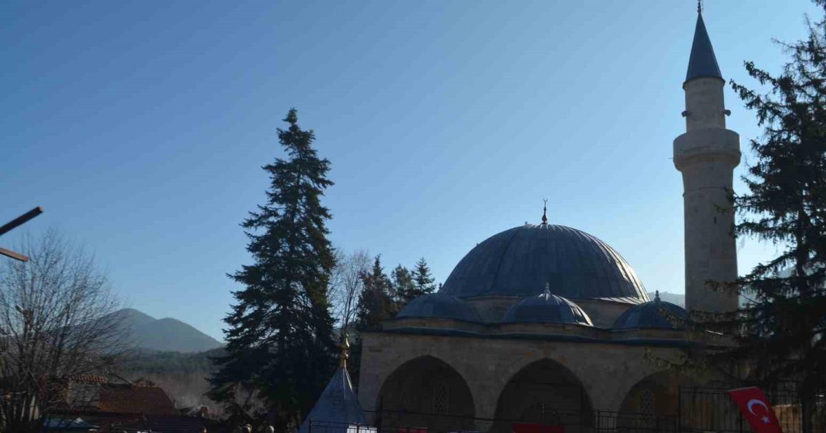 sakaryadaki 508 yillik kursunlu cami yeniden ibadete acildi 75Q3R7ie.jpg