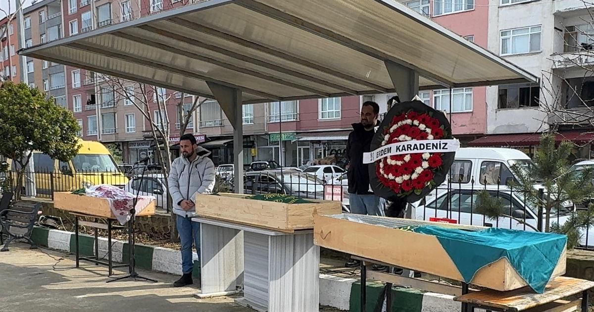 giresun tireboluda trafik kazasi 4 kisi hayatini kaybetti PABD4adp.jpg