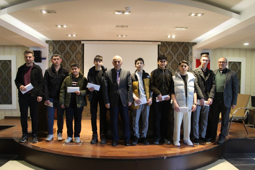 Mukabele Okuyan Hafız Öğrenciler Ödüllendirildi