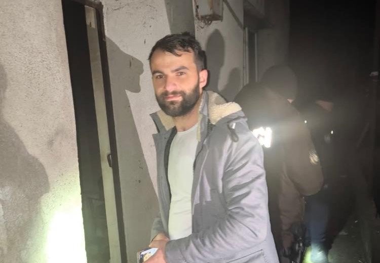 Sobadan çıkan yangın evin içini küle çevirdi