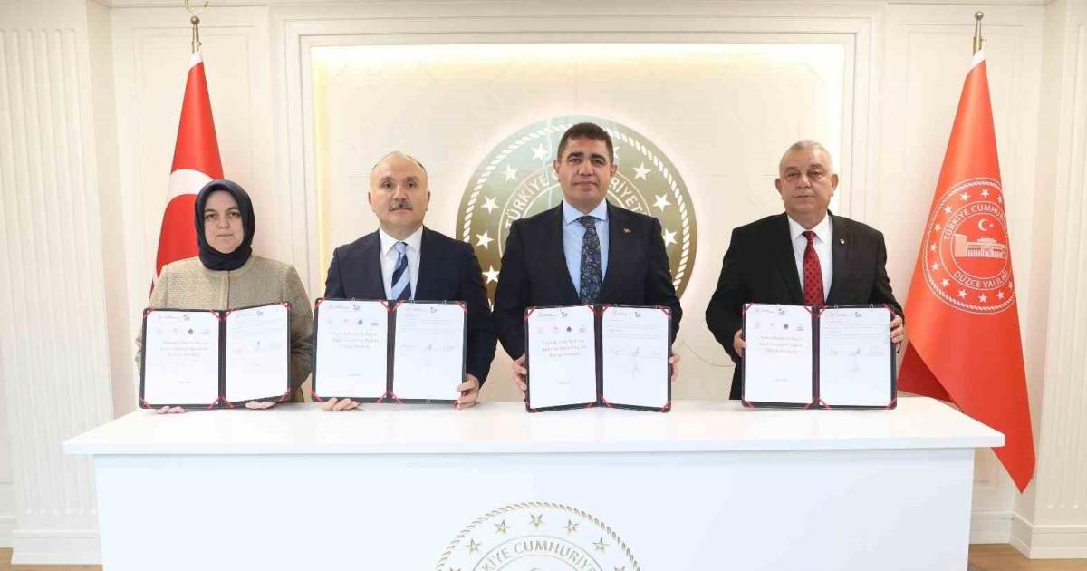 duzcede tarimda kadin eli projesi icin isbirligi protokolu imzalandi 7eQ47hJd.jpg