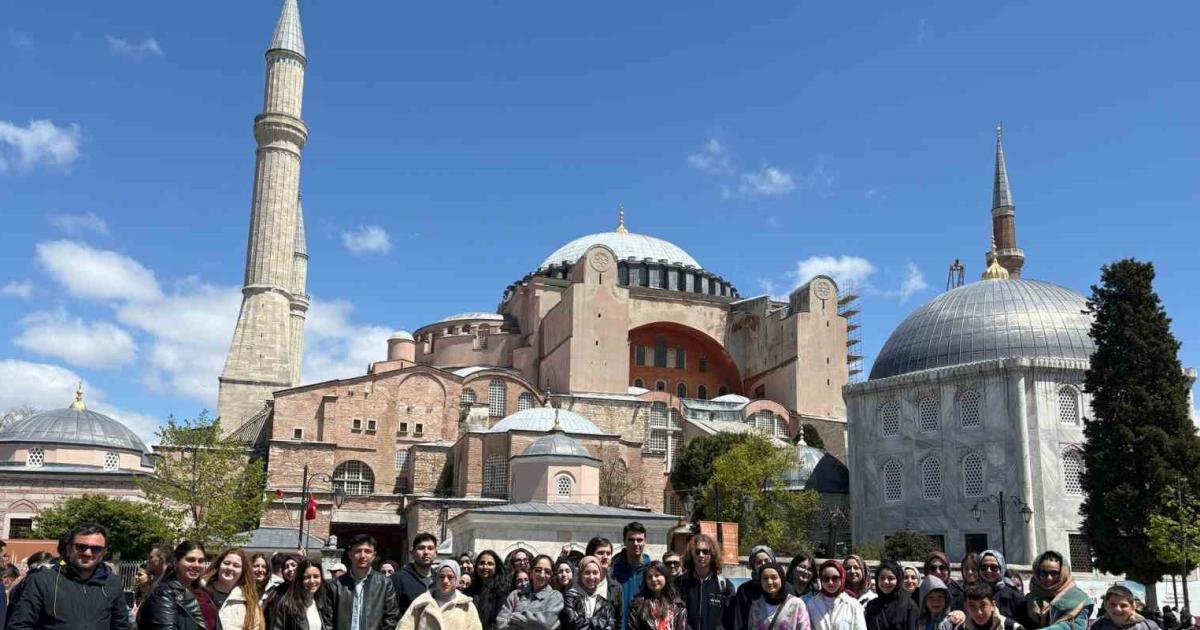 duzceli gencler istanbulun tarihini kesfetti kX2UXKHf.jpg