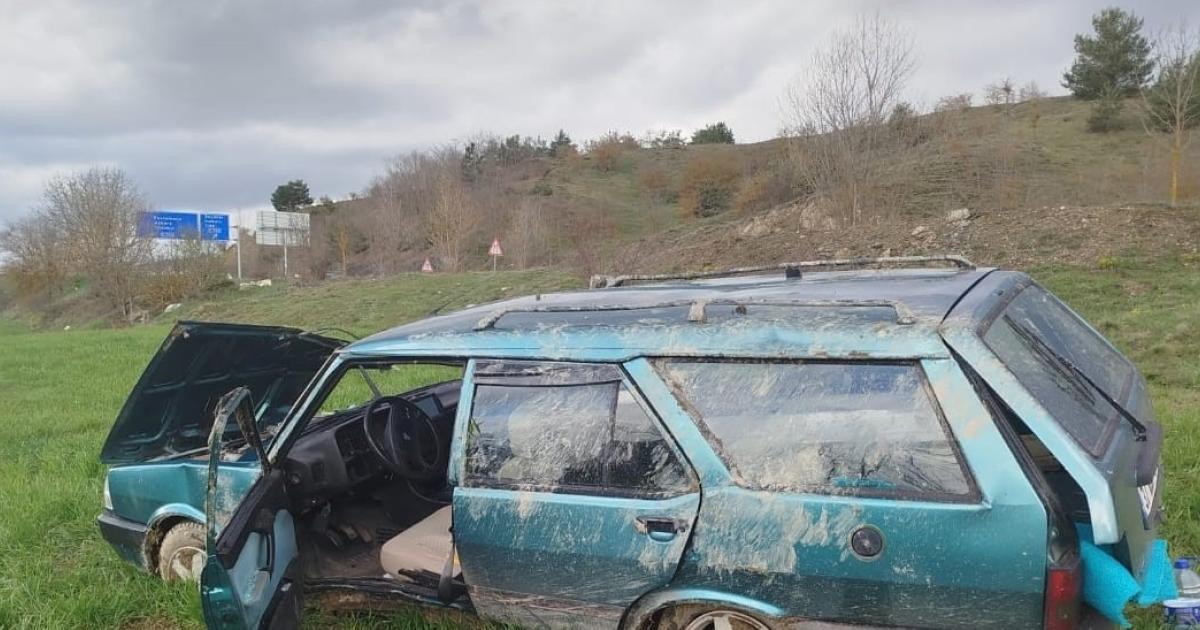 kastamonuda trafik kazasi otomobil tarlaya uctu sKjdO3hv.jpg
