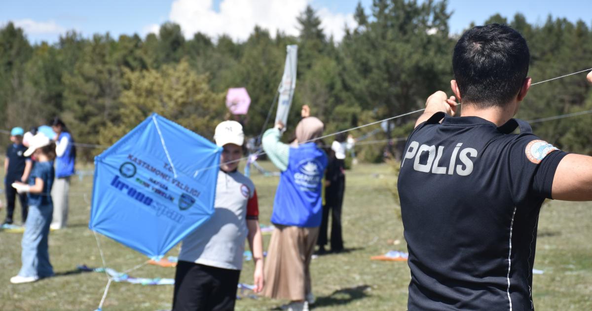 kastamonuda ucurtma senligi coskusu dji8YSMQ.jpg