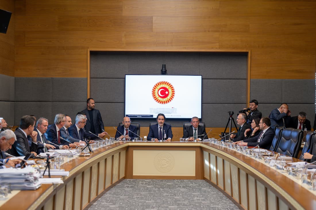 AA 20250520 38023029 38023024 TBMM KIT KOMISYONUNDA TURKIYE KOMUR ISLETMELERI KURUMUUN 2021 VE 2022 YILI HESAPLARI GORUSULDU (1)