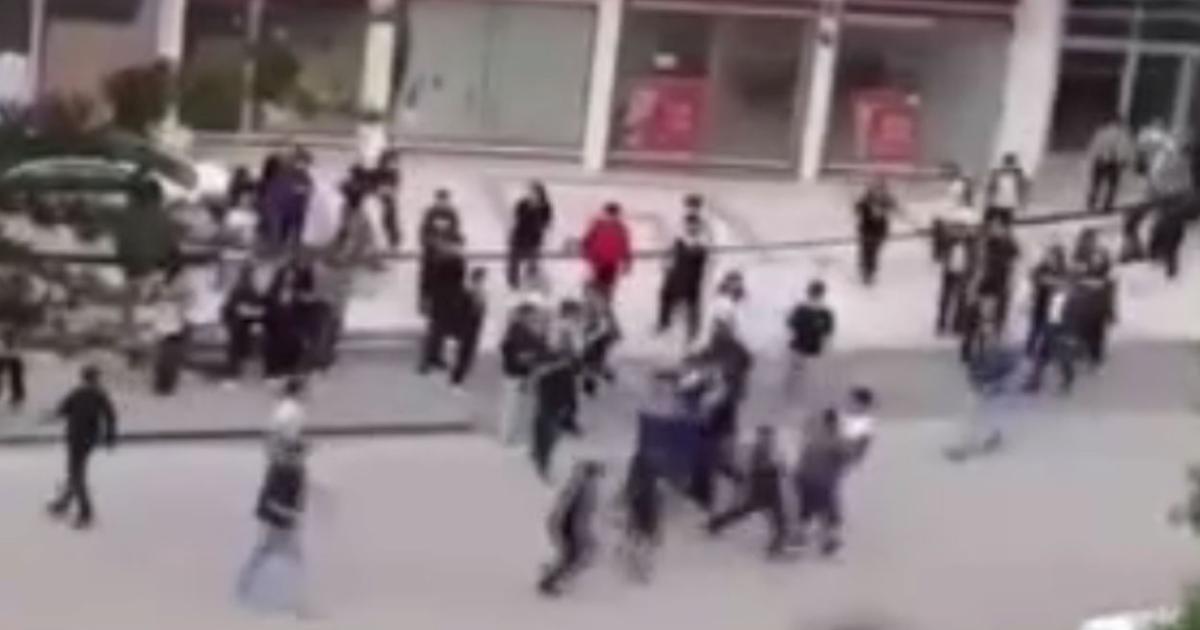 ankara keciorende liseliler kavgaya tutustu XMkLz74Z.jpg
