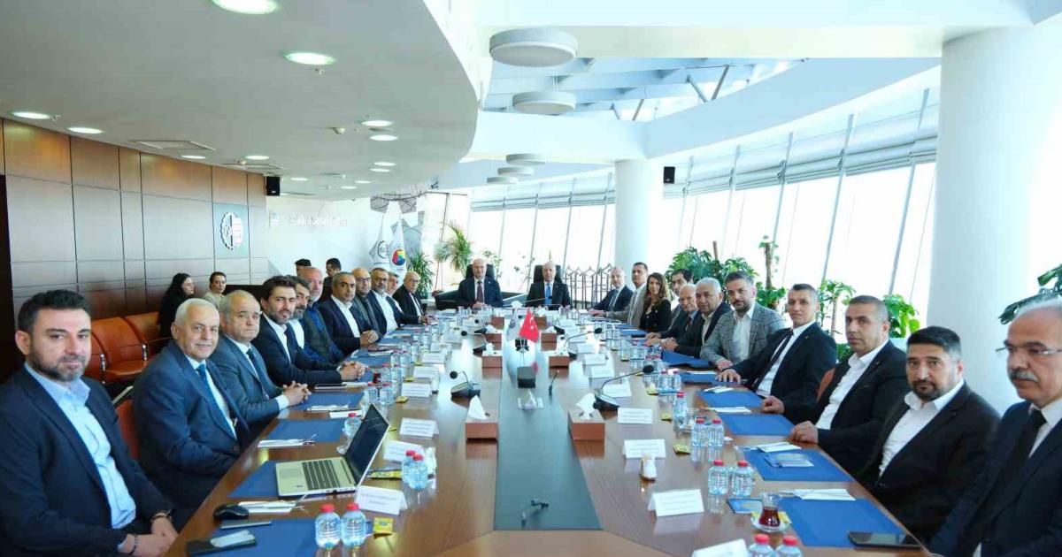 ankarada kagit ve baski sektoru temsilcileri toplanti FhrceH8f.jpg