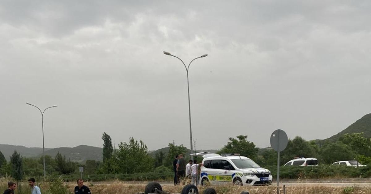 bilecikte yht gari yakinlarinda trafik kazasi oldu kVKIFDjH.jpg