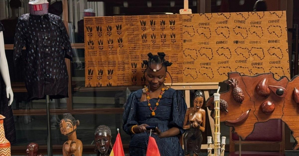 cumhurbaskanligi millet kutuphanesinde afrika kultur sergisi acildi uekOex1v.jpg