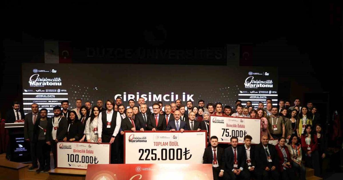 duzcede girisimcilik maratonunda oduller sahiplerini buldu yAj4wf33.jpg