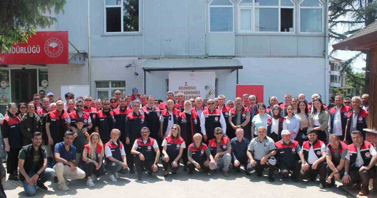 duzcede konuralp pilavi ikramiyla birlik mesaji verdiler qtn9zQB8.jpg