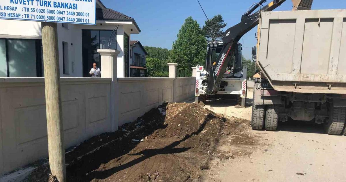 duzcede koy yollarinda asfaltlama calismalari hiz kazandi WePxlUVD.jpg