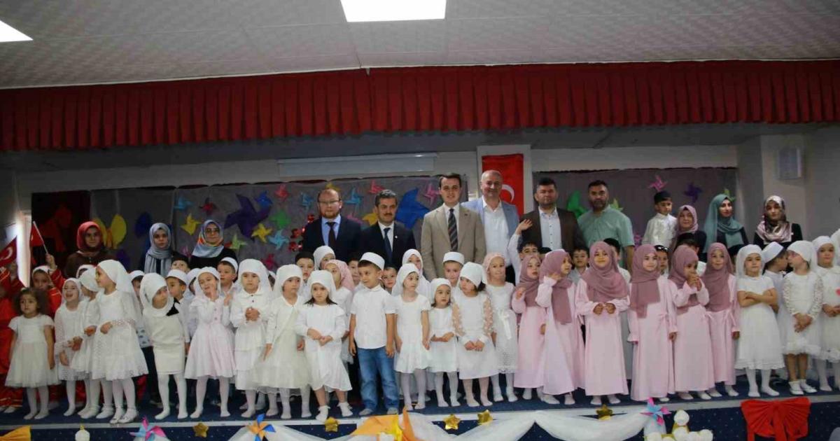 duzcede minik ogrencilerden unutulmaz gosteri R6UWpHxr.jpg