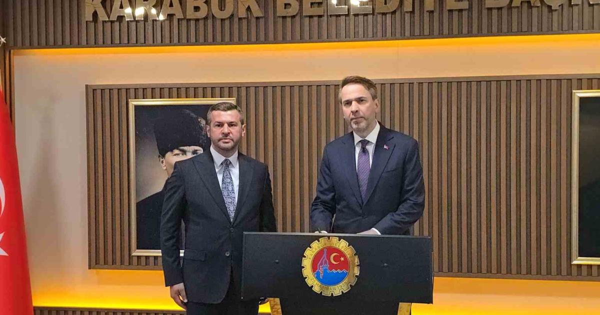 enerji ve tabii kaynaklar bakani bayraktar cetinkayayi ziyaret etti usbTulIx.jpg