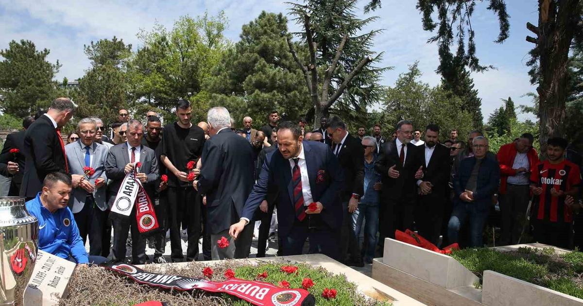 genclerbirligi ilhan cavcavi unutmadi l8AmDALc.jpg