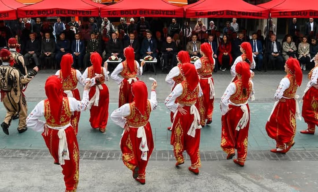 izzet baysal anma