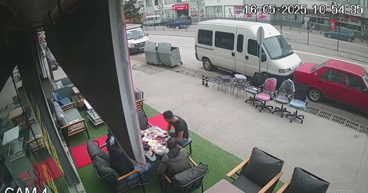 karabuk merkezde motosiklet kazasi surucu yaralandi NVI6nxmy.jpg