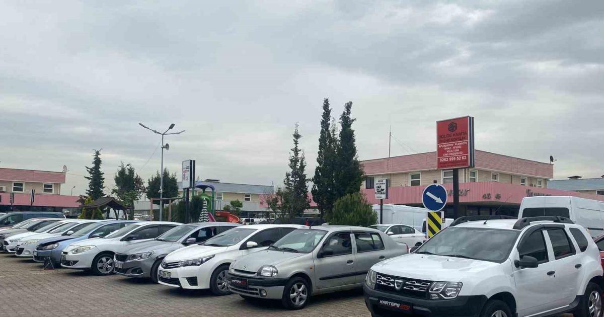 kocaeli ikinci el arac piyasasi canlaniyor O4JicA1E.jpg