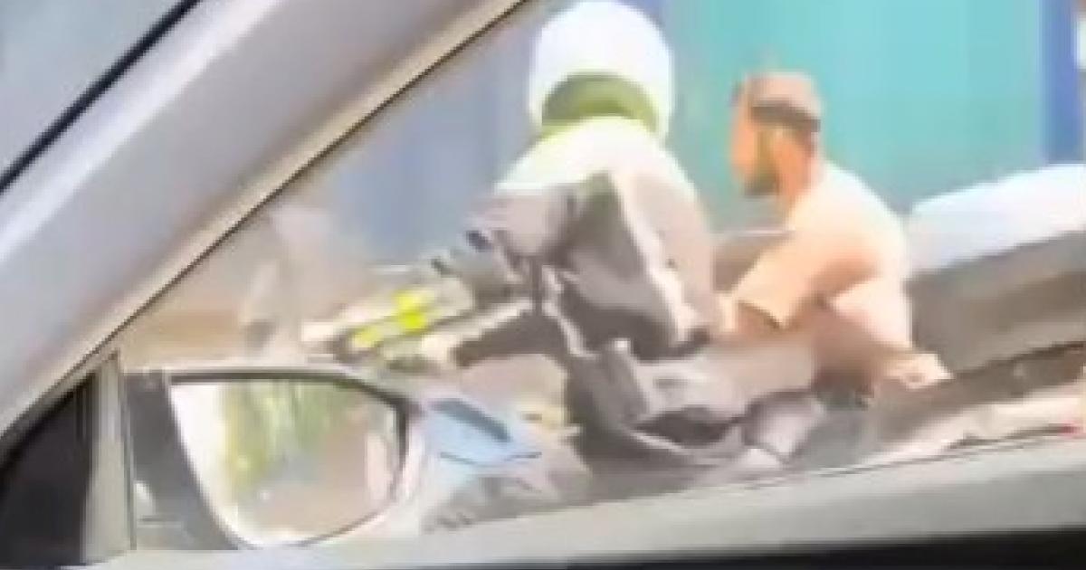 kocaelide polisten kacan motosikletli yakayi ele verdi rTYFzMxp.jpg
