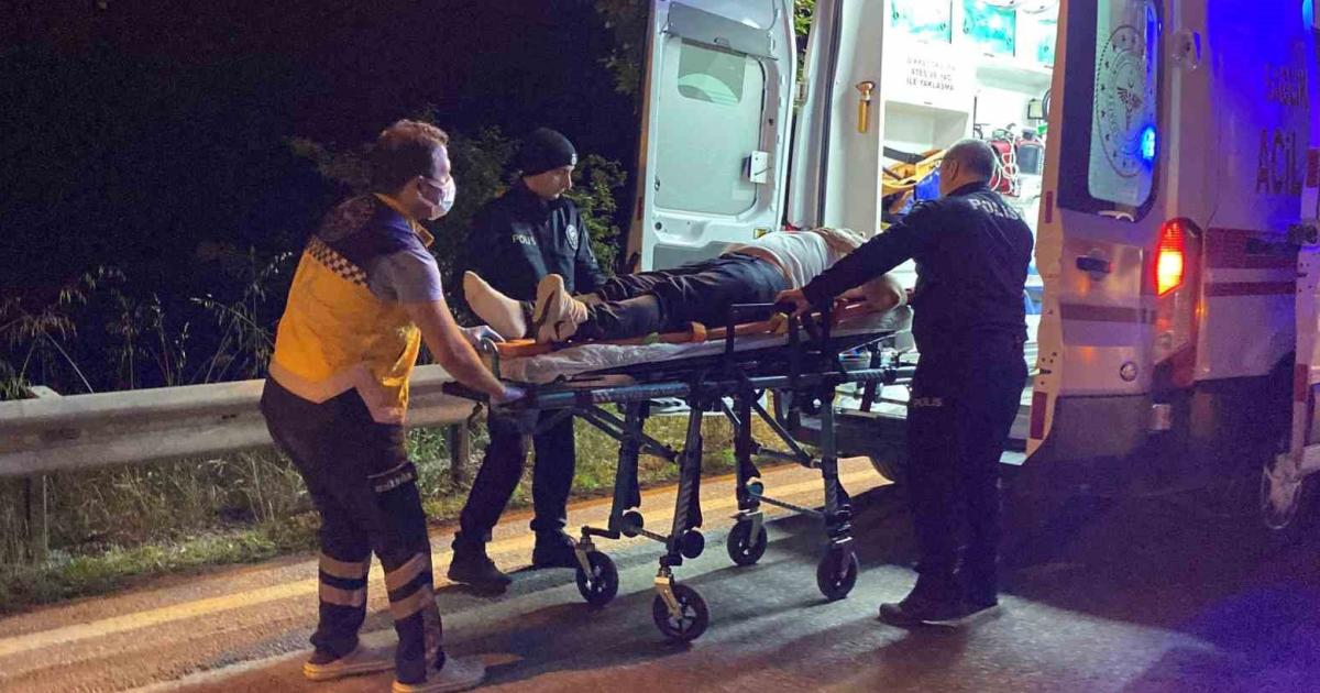 kocaelide zincirleme kaza 4 kisi yaralandi MOMjMyfF.jpg