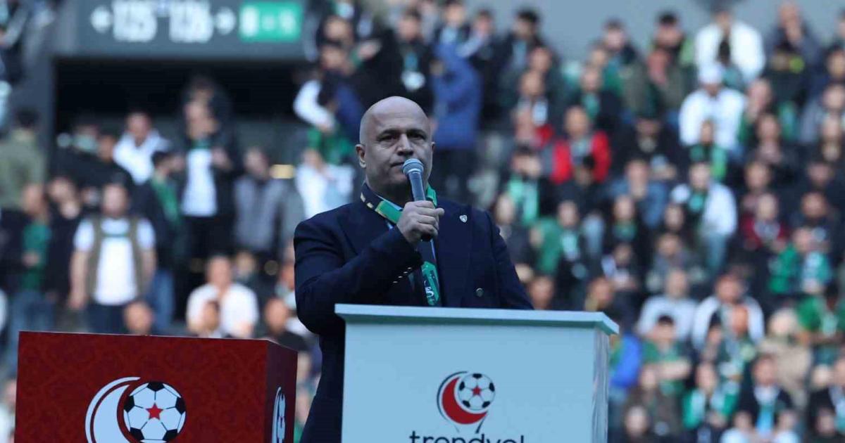 kocaelisporda teknik direktor breitenreiter sesleri E7fJRvNL.jpg