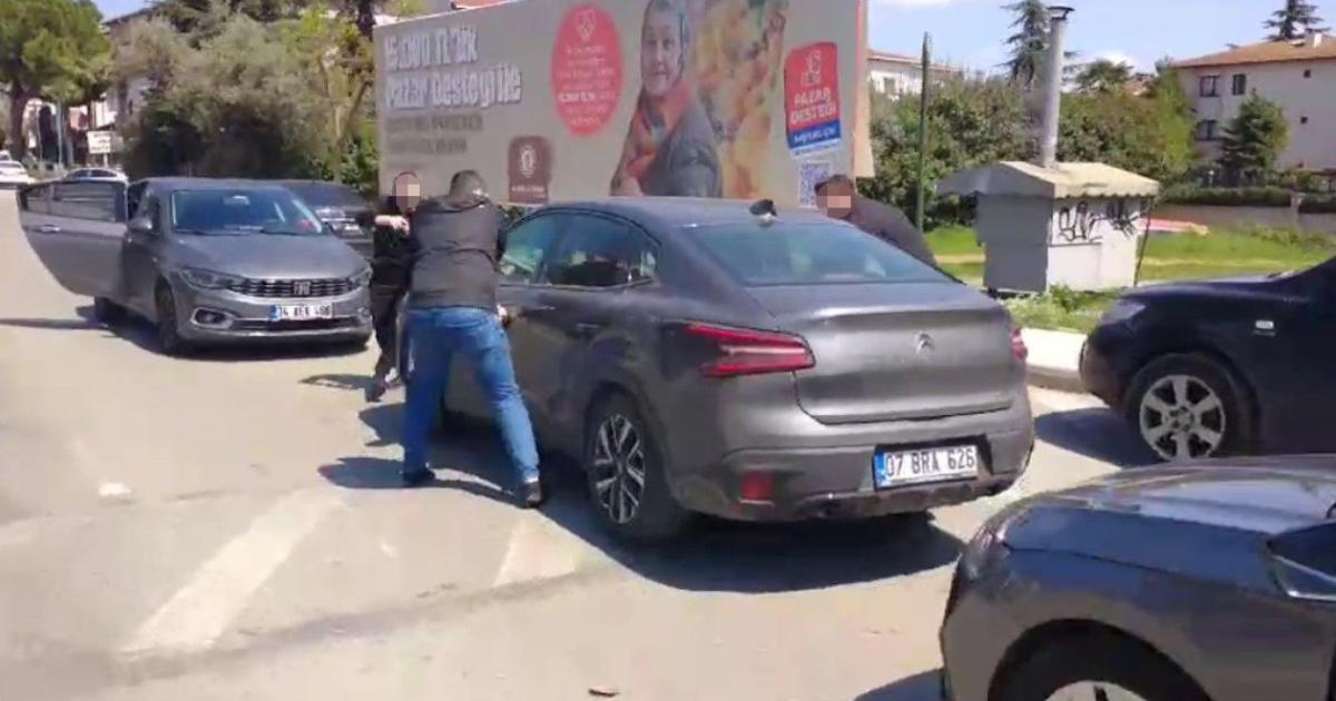 sahte baz kullanarak neler neler yapmislar mitten kacamadilar Alt6EBpE.jpg