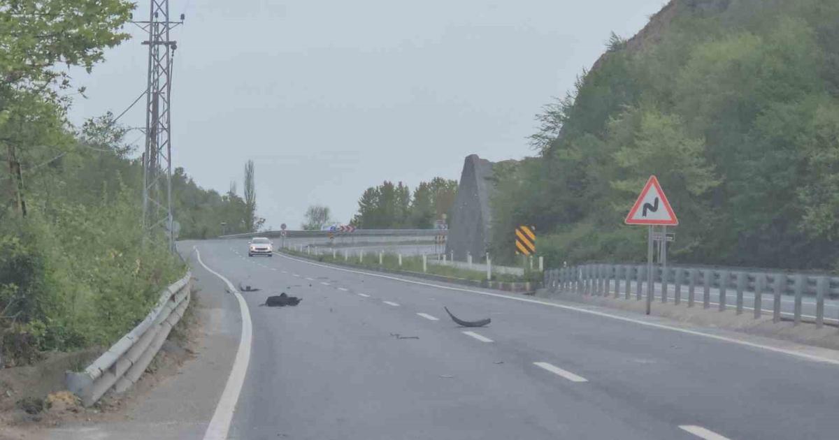 zonguldak kozluda tir lastigi patladi facianin esiginden donuldu A2ZciacZ.jpg