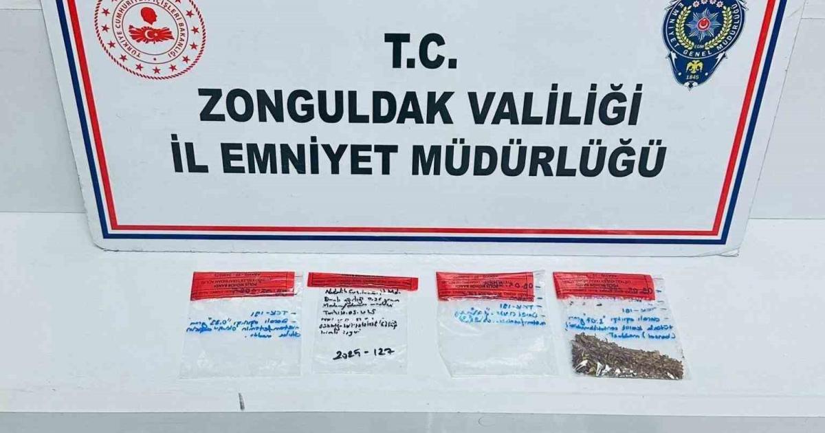 zonguldakin 2 ilcesinde uyusturucu operasyonu 5 kisi tutuklandi QxtHUtlG.jpg