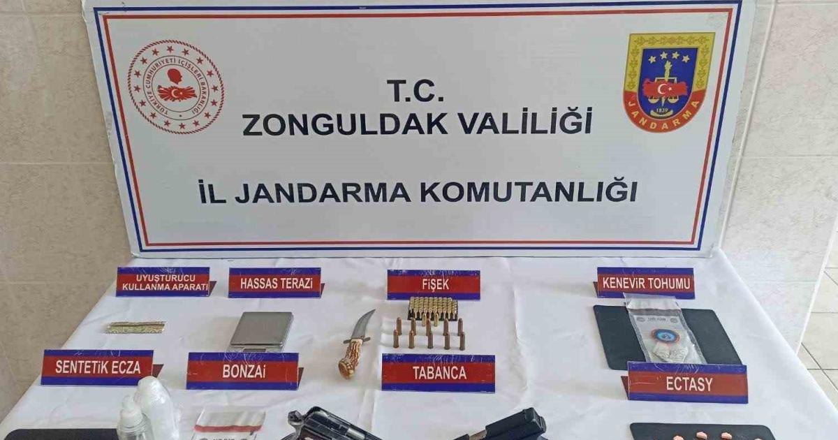 zonguldakta uyusturucu operasyonu 7 gozalti lb3xeIIE.jpg