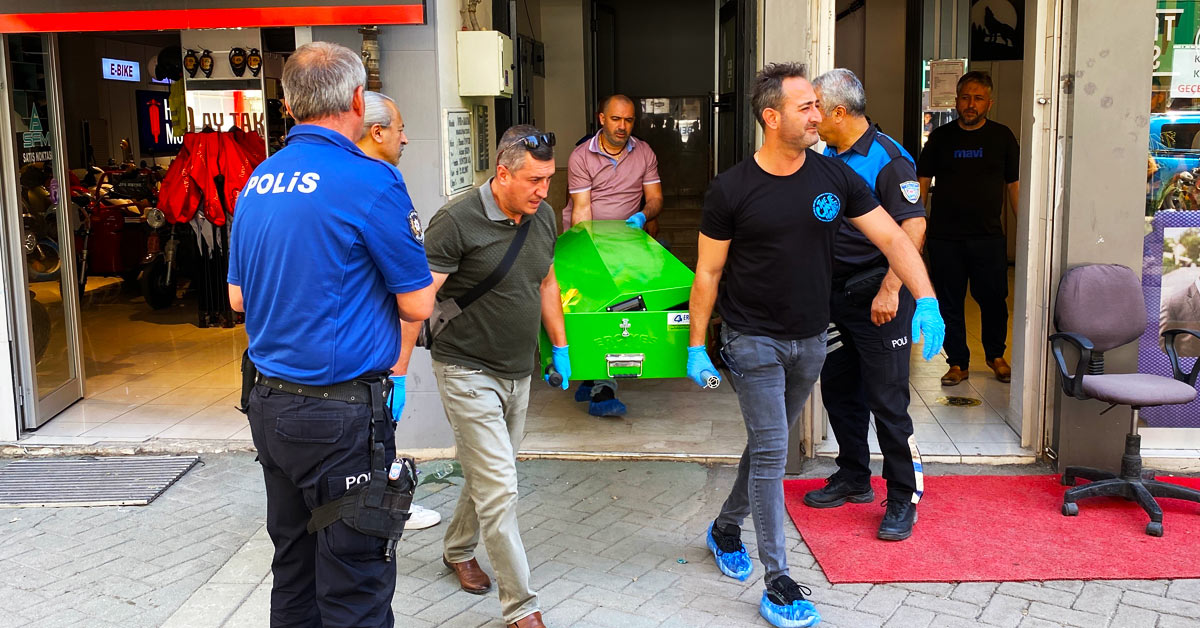 30 Yaşında Bir Genç Evinde Ölü Bulundu