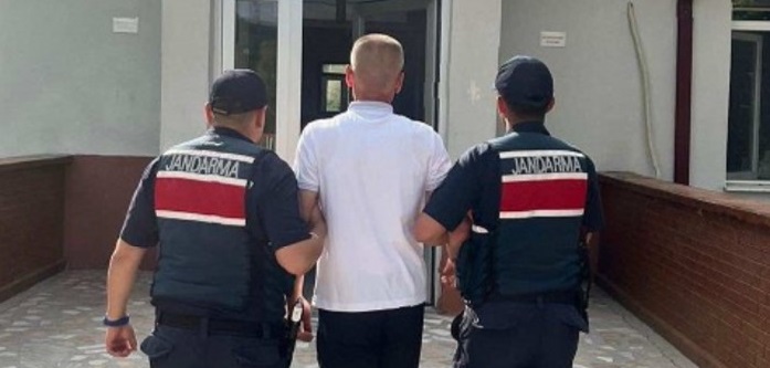 12 YIL 5 AY KESİNLEŞMİŞ HAPİS CEZASI BULUNAN ŞAHIS ORMANLIK ALANDA YAKALANDI