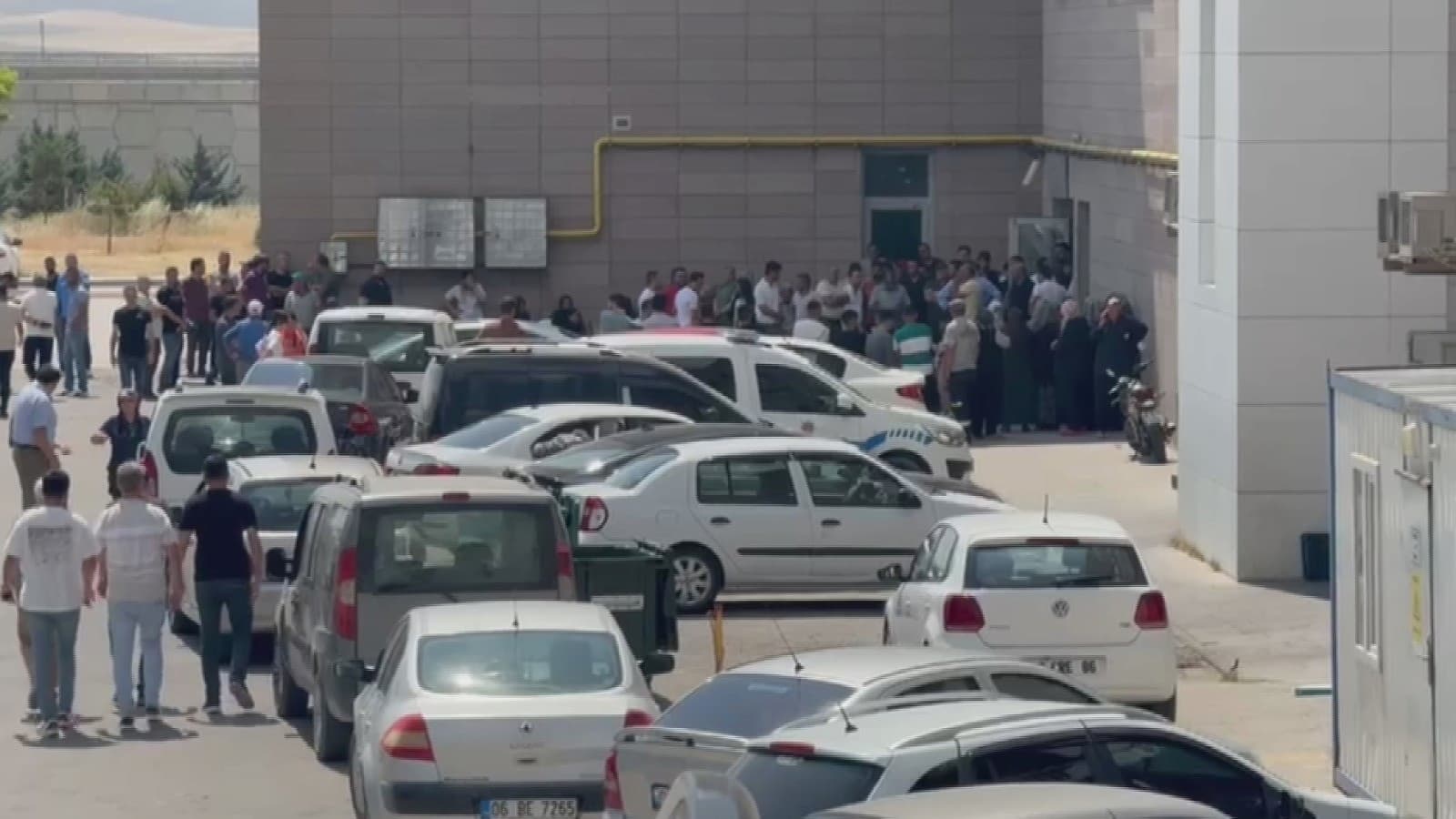 Fabrikada Gaz Sızıntısı 2 İşçi Öldü 3 İşçi Yaralandı