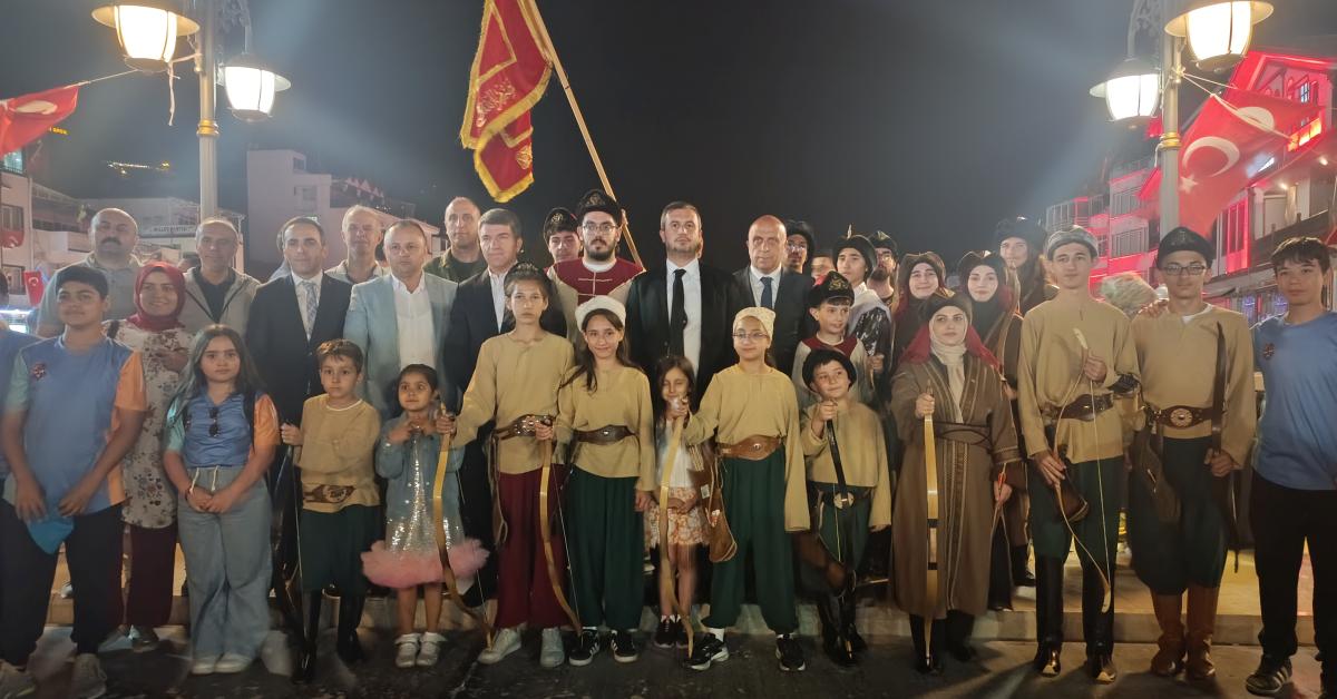 amasyada geleneksel turk okculuk gosterisi TcAvjHgG.jpg