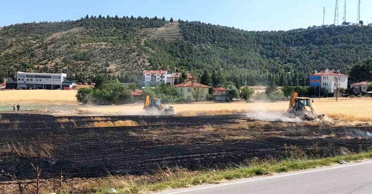 ankara beypazarinda yangin panigi TvPxxq7P.jpg