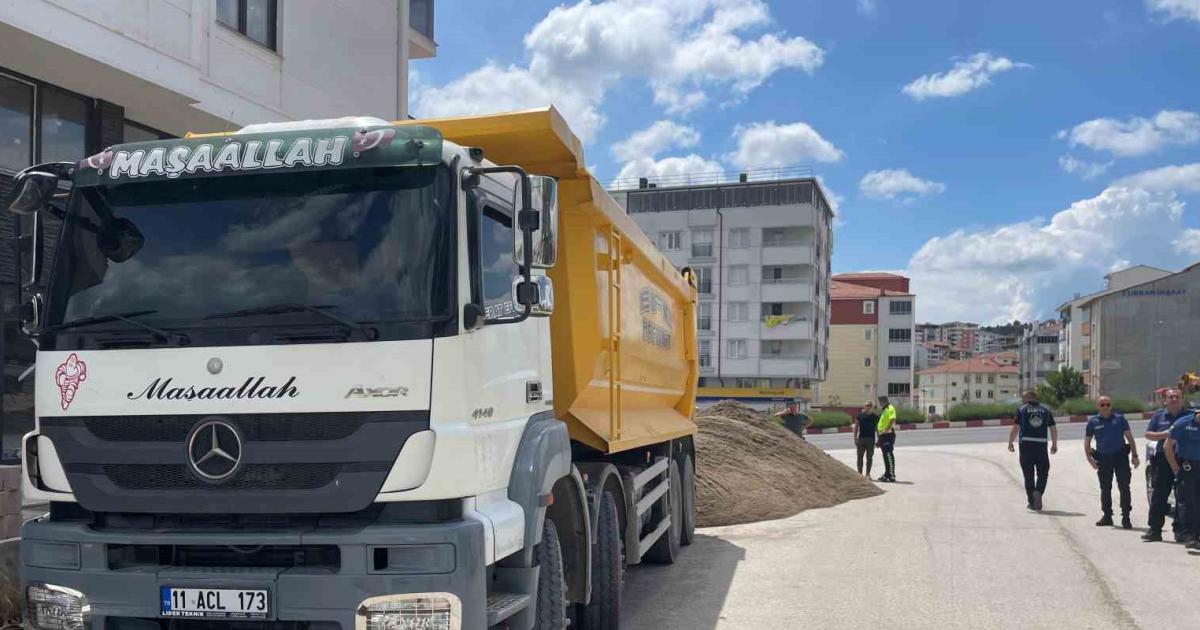 bilecikte sasirtan olay yukunu gizlice bosaltti cezadan kacamadi lQYRQqTD.jpg