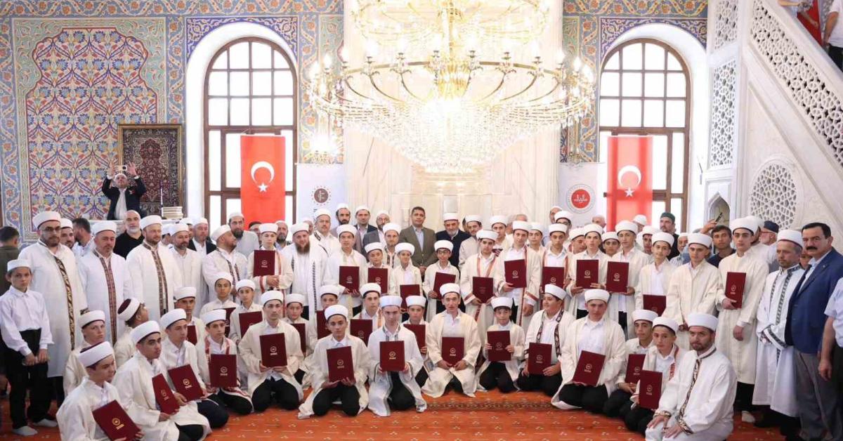 duzcede hafizlik icazet toreni mWmVradD.jpg