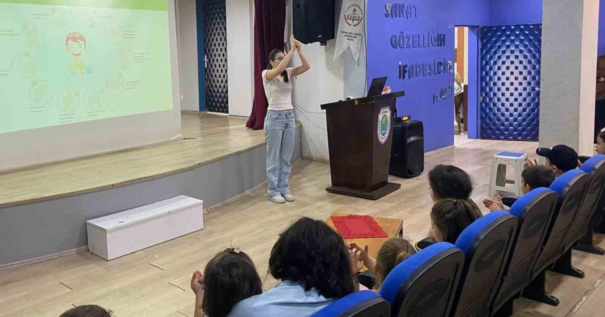 duzcede ogrencilere saglikli yasam egitimi azgpgcHG.jpg