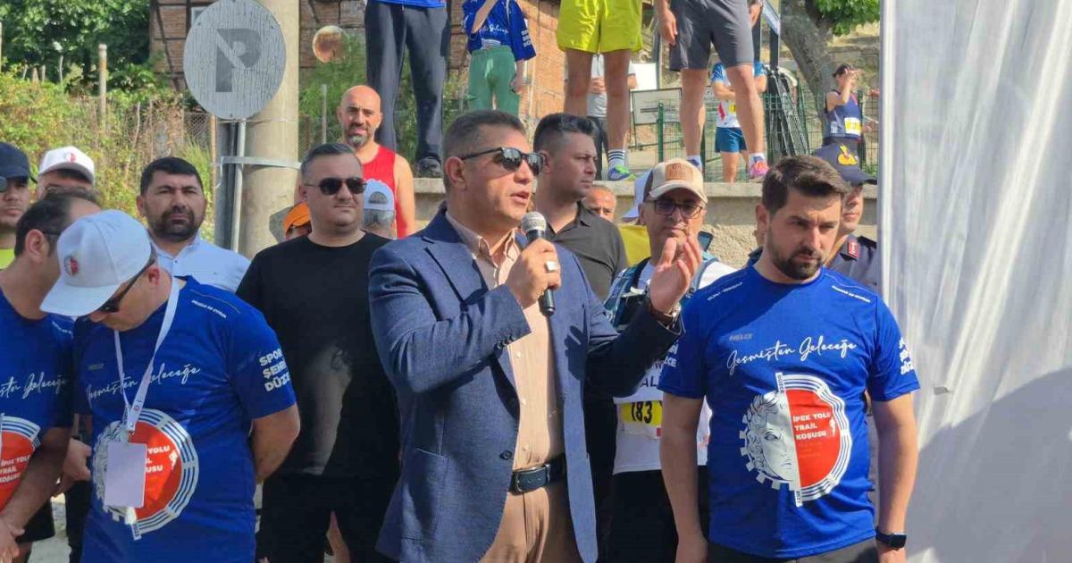 duzcede tarihi ipekyolu trial kosusu gerceklesti bGidl63H.jpg