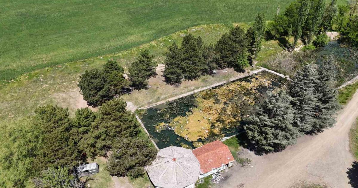 eskisehirdeki yenisofca hamaminin durumu uzuntu veriyor F63pftvw.jpg