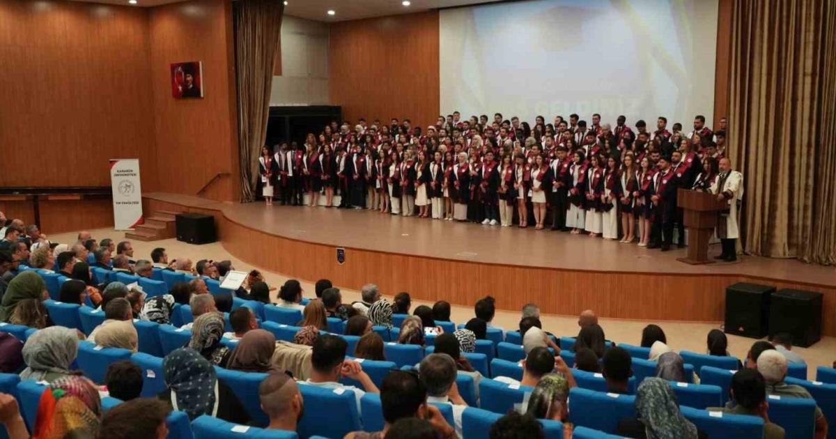karabuk universitesi tip fakultesinde mezuniyet heyecani ZuLAw2yV.jpg