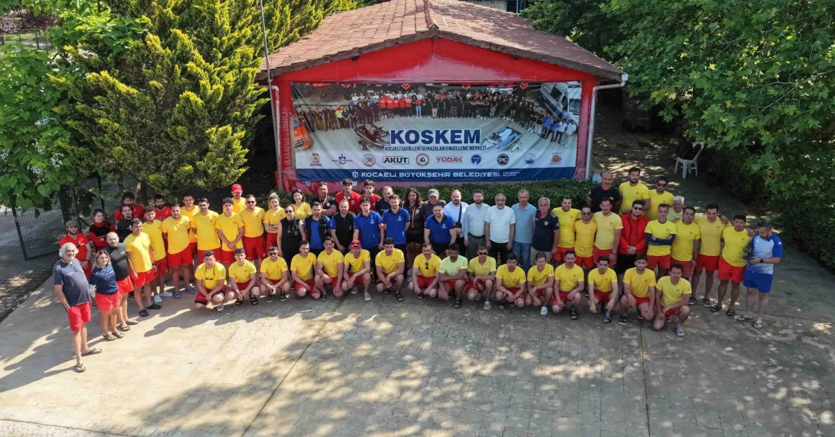 kocaeli sahillerinde 54 kisi bogulma tehlikesinden kurtarildi 4yEZnM96.jpg